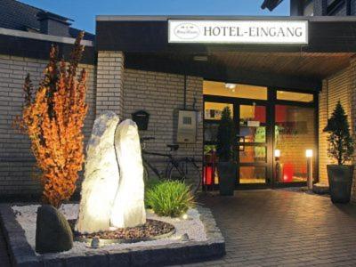 Hotel Lindenkrug Gutersloh Exterior photo